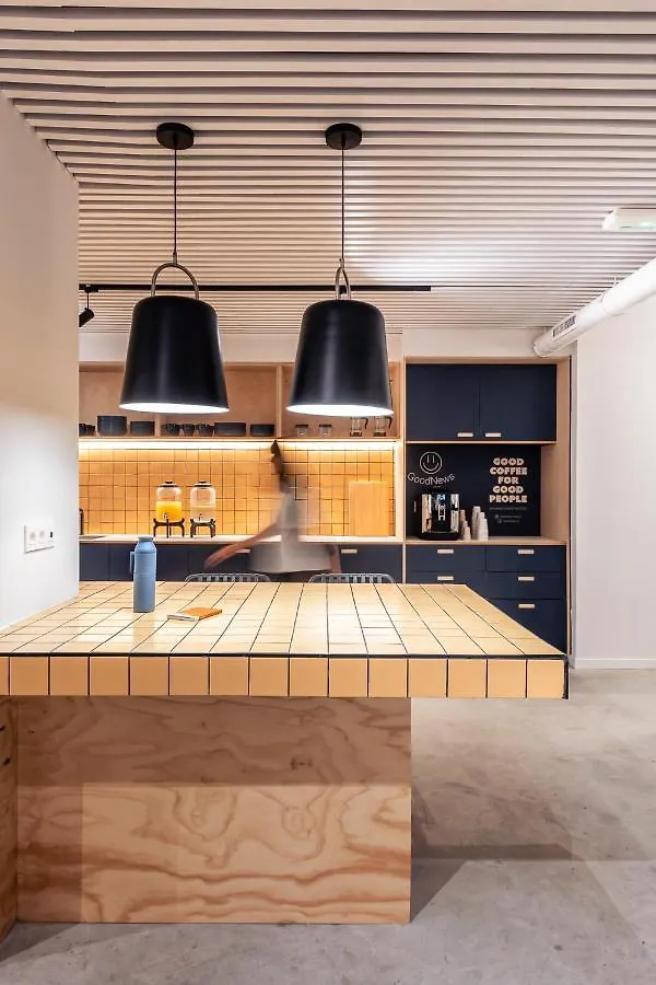 Colo Colo Hostel - Single Private Beds 산세바스티안